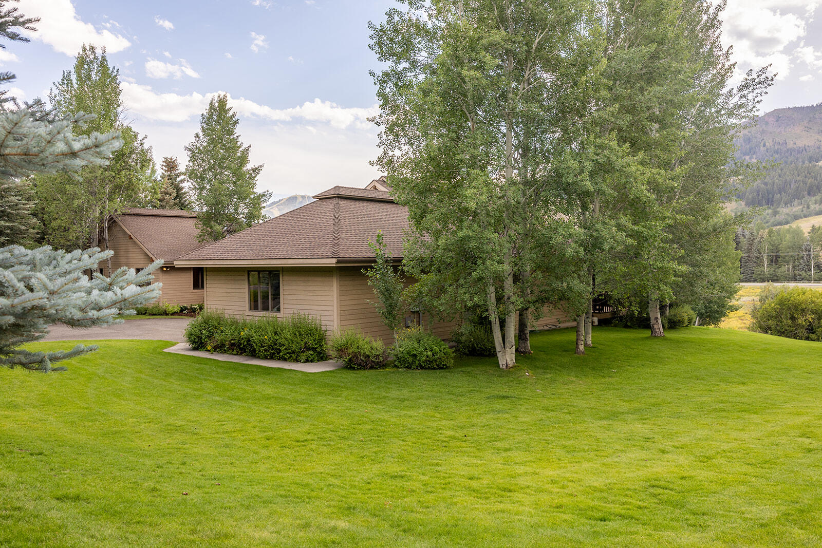 121 Stonegate Circle Ketchum, ID 83340 - Photo 33 of 45 121 Stonegate