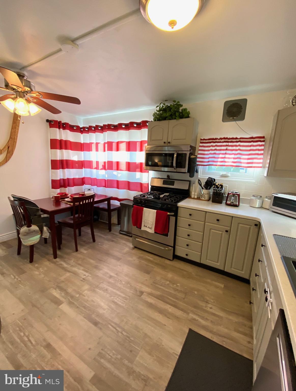 115 Lee Avenue Reading, PA 19607 - Photo 8 of 23