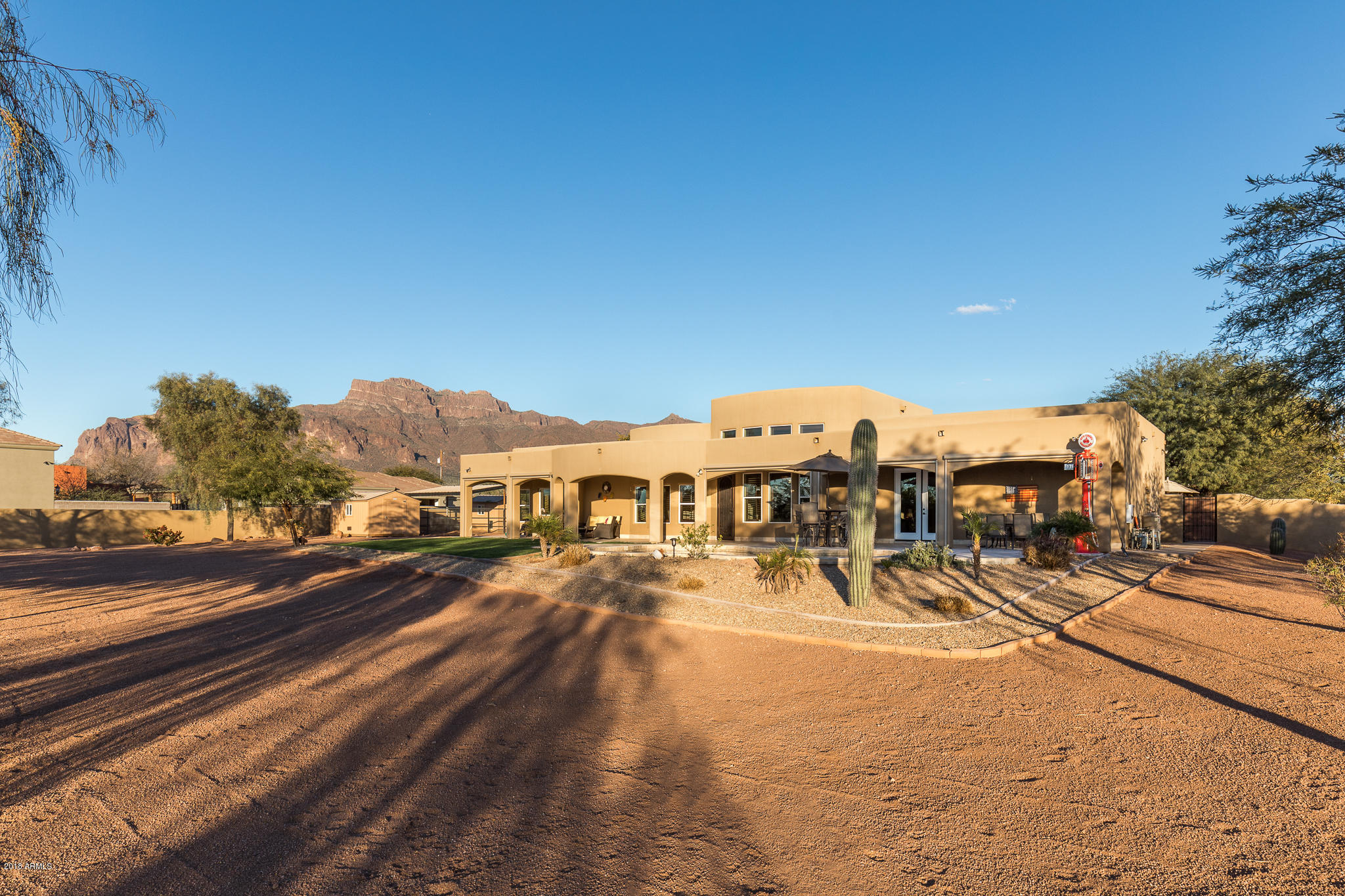 2206 South Geronimo Road Apache Junction, AZ 85119 - Photo 37 of 47 2206 S Geronimo R (37 of 47)