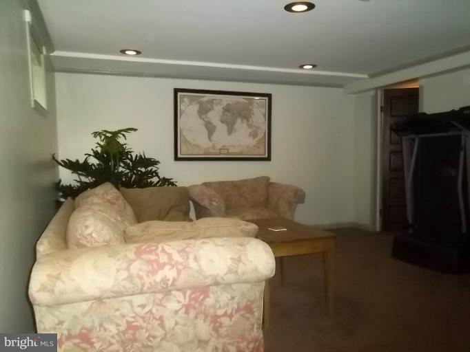 1003 Overbrook Road Baltimore, MD 21239 - Photo 20 of 28 Interior (General)