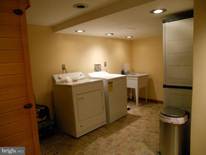 1003 Overbrook Road Baltimore, MD 21239 - Photo 27 of 28 Interior (General)