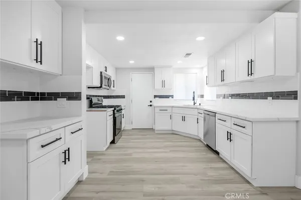 $420,000 | 1828 South Hillcrest Drive, Visalia, CA 93292