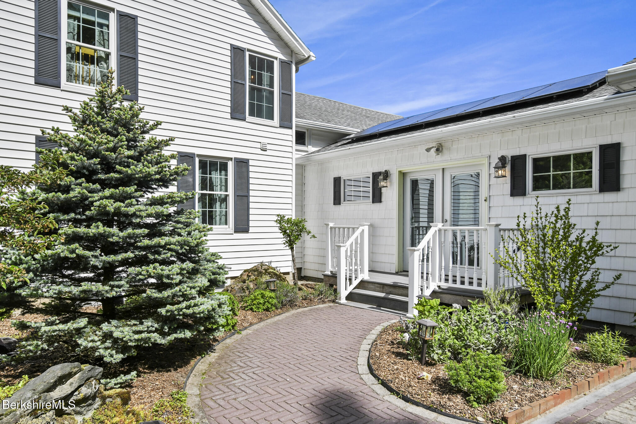 288 Johnson Road Dalton, MA 01226 - Photo 9 of 39 Main Entrance