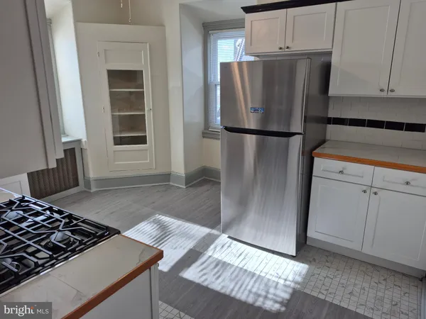$1,700 | 4610 Chester Avenue, Unit 3, Philadelphia, PA 19143