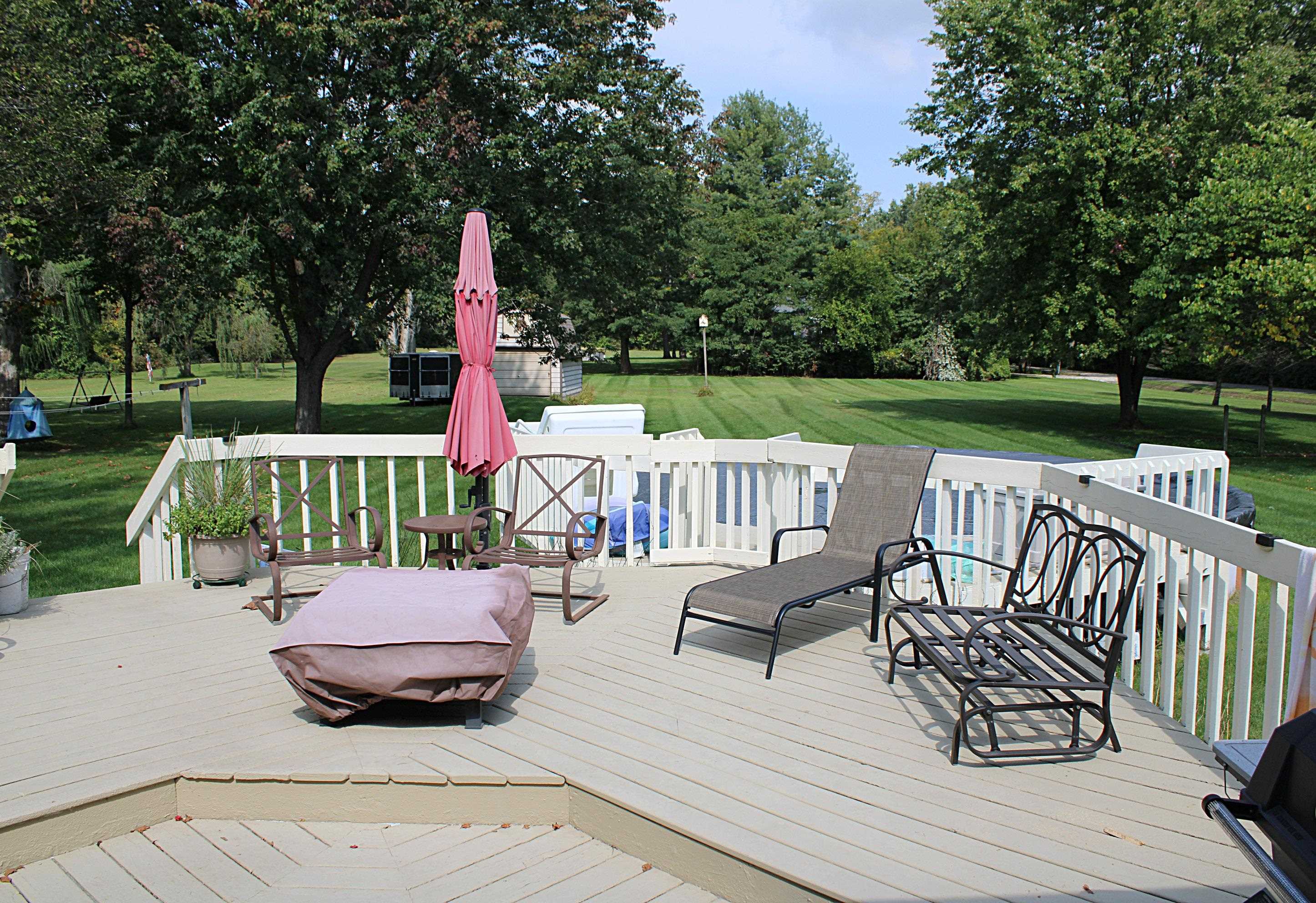 32450 King Road New Boston, MI 48164 - Photo 8 of 42 Gallery Image 8