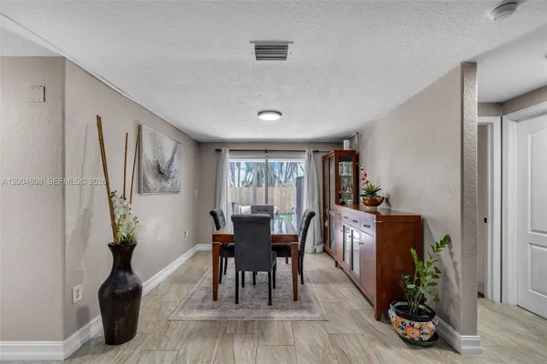 $1,125,000 | 16230 Northwest 84th Court, Miami Lakes, FL 33016