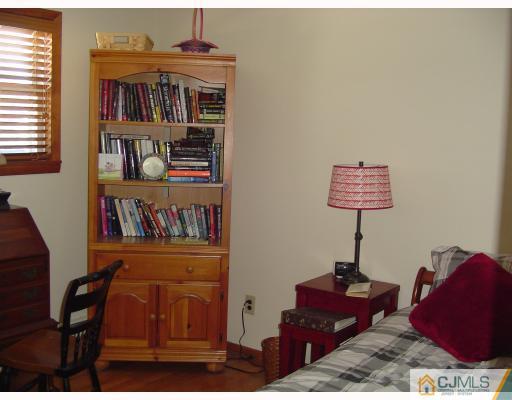 1390 Seminole Road North Brunswick, NJ 08902 - Photo 7 of 10 Gallery Image 7