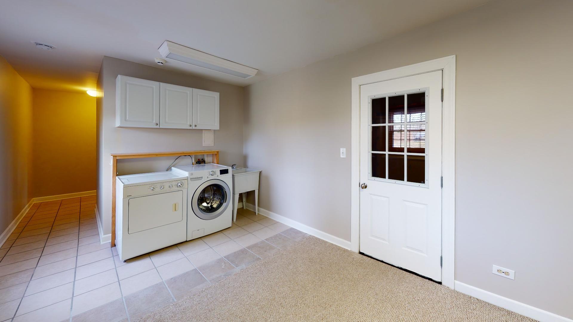 1445 Meyer Road Hoffman Estates, IL 60169 - Photo 27 of 33