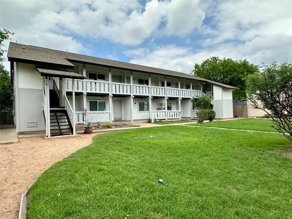 $850 | 10810 Newmont Road, Unit 7, Austin, TX 78758