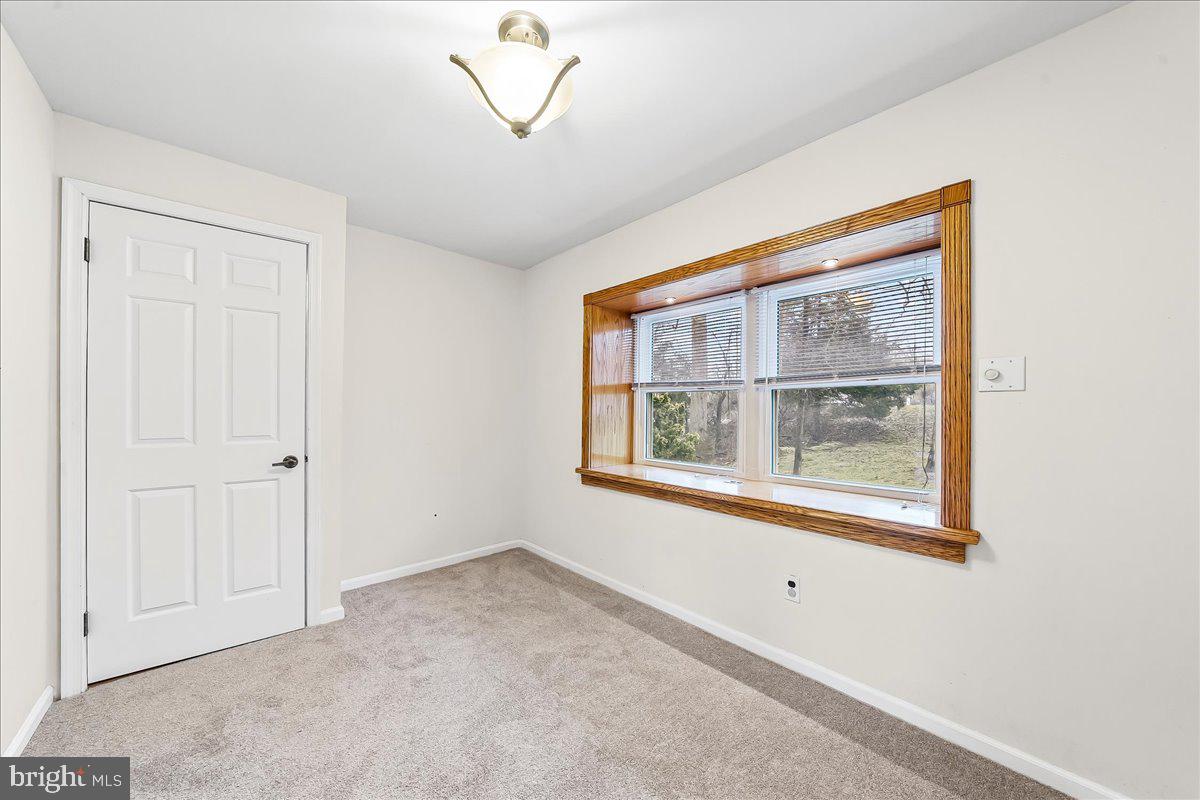 720 Brainerd Road Exton, PA 19341 - Photo 26 of 62 an empty room with a window