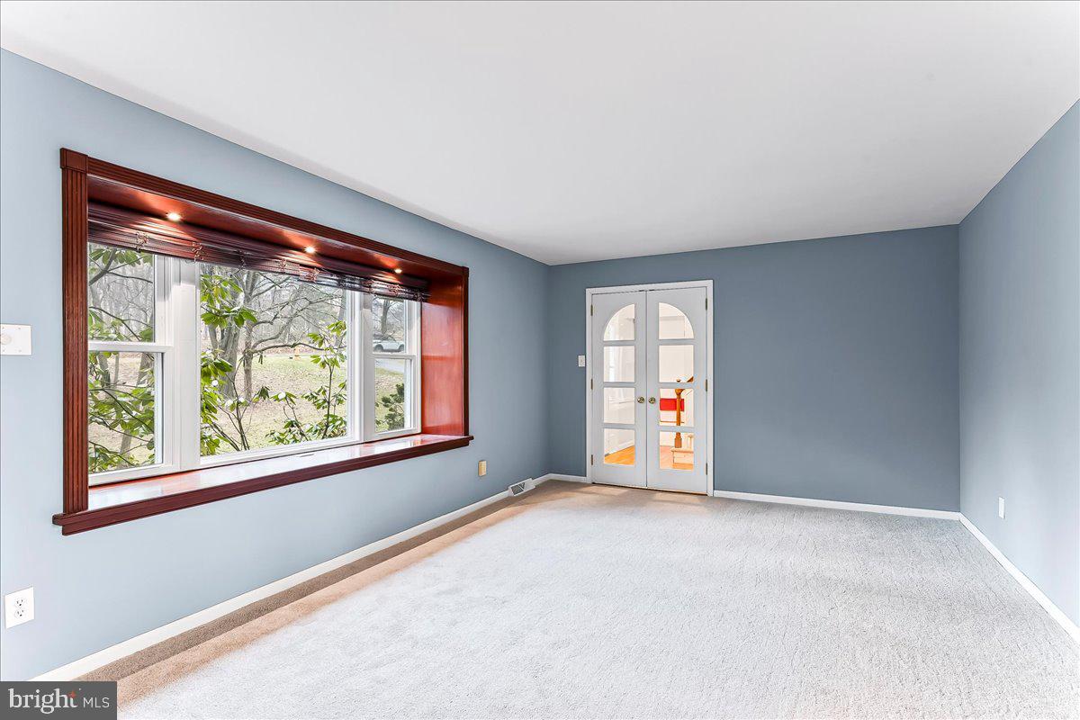 720 Brainerd Road Exton, PA 19341 - Photo 8 of 62 an empty room with windows