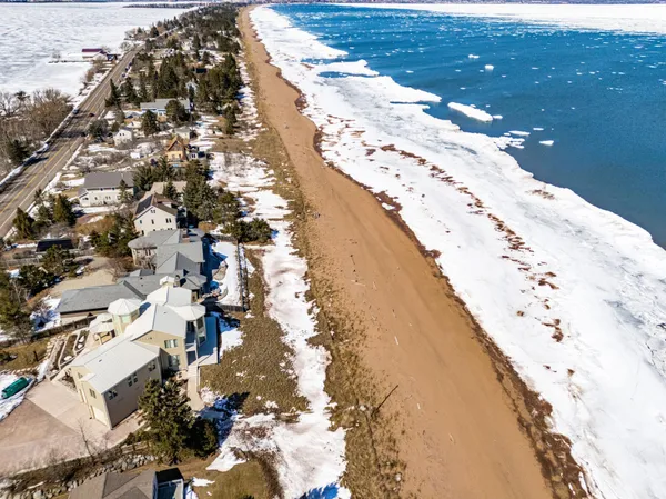 $4,000,000 | 4202 Minnesota Avenue, Duluth, MN 55802