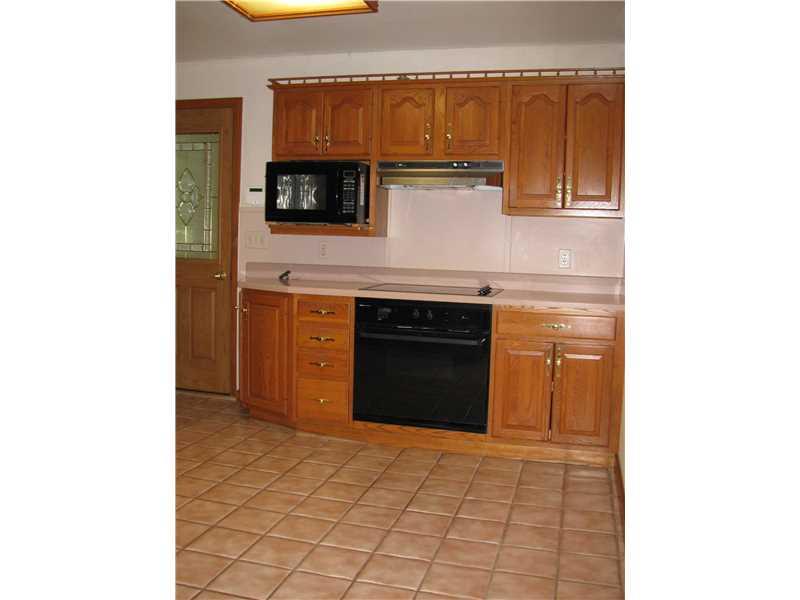 644 Hadley Road Greenville, PA 16125 - Photo 8 of 22 Kitchen. TILE FLOOR