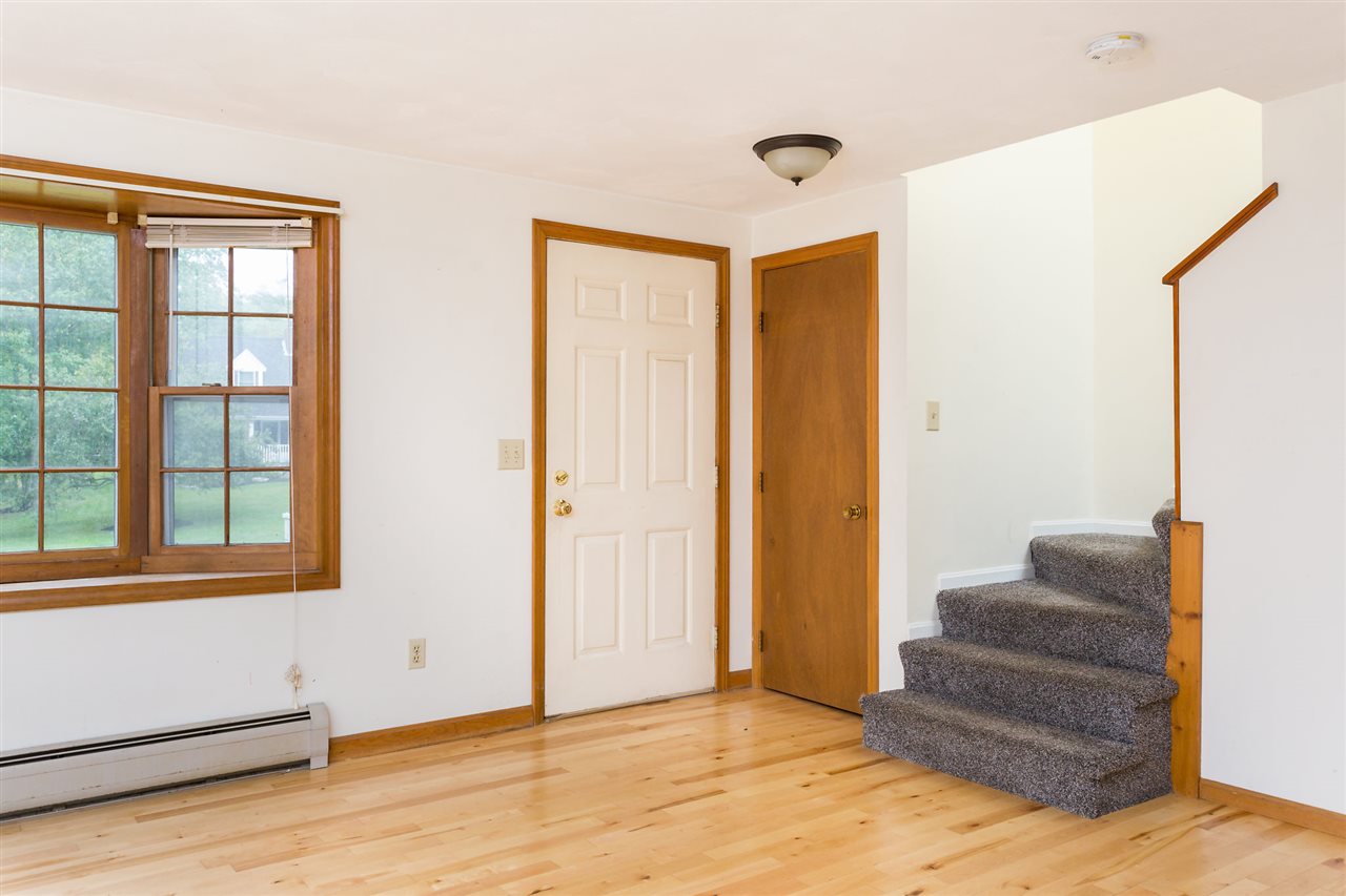 36 Beaver Dam Road South Berwick, ME 03908 - Photo 4 of 40 Gallery Image 4