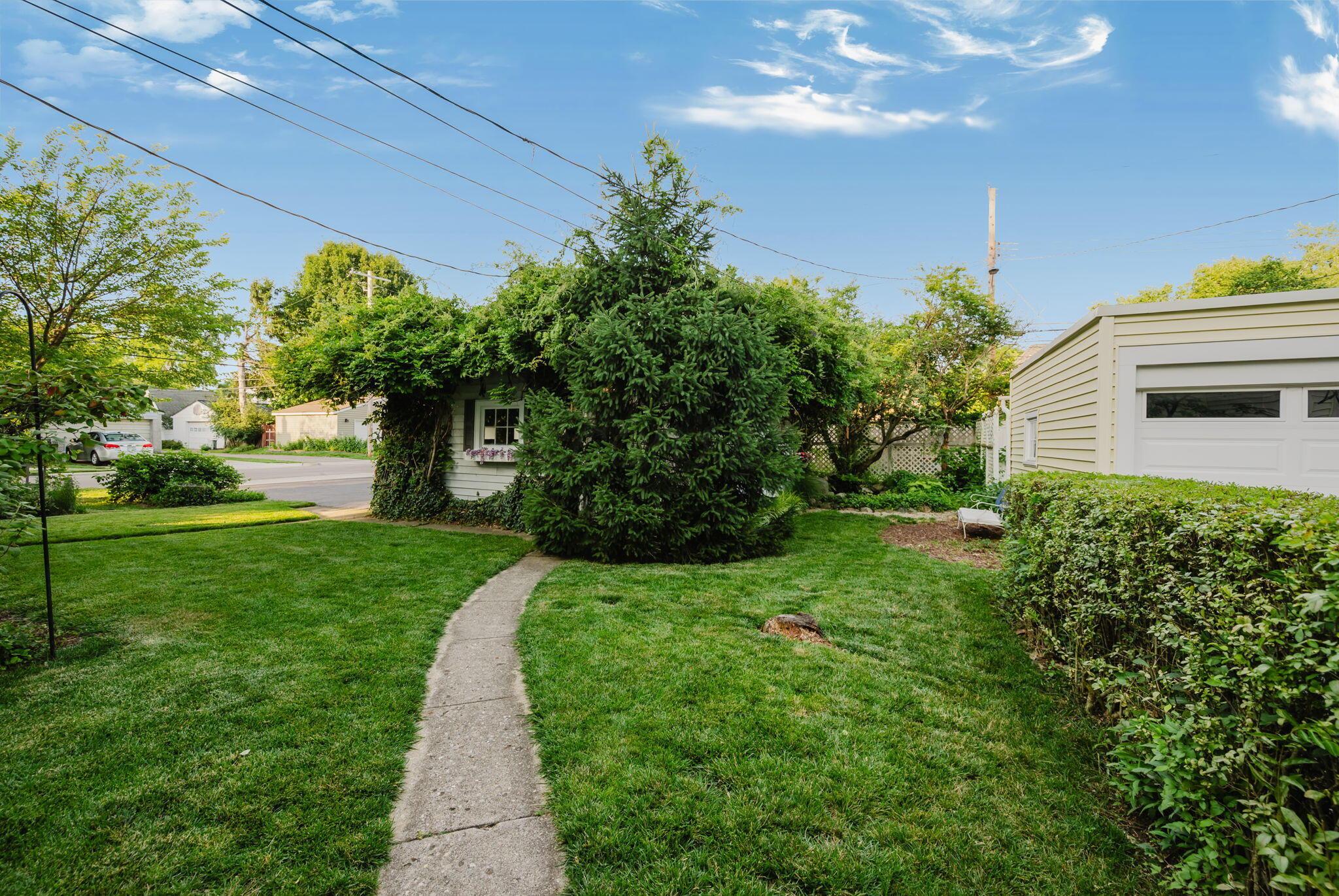 944 South Cassingham Road Bexley, OH 43209 - Photo 40 of 46 111-B.M. - 944 S Cassingham Rd, Columbus