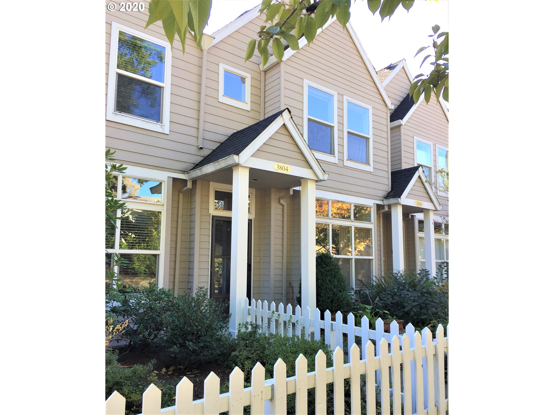 3804 Southwest Troy Street Portland, OR 97219 - Photo 1 of 21 Gallery Image 1