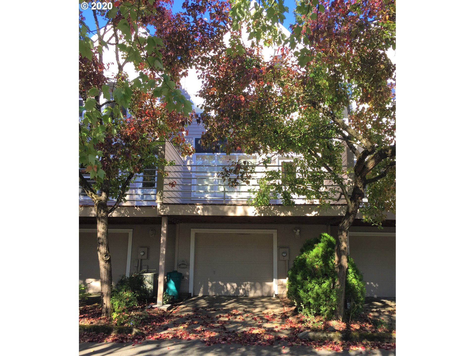 3804 Southwest Troy Street Portland, OR 97219 - Photo 2 of 21 Gallery Image 2