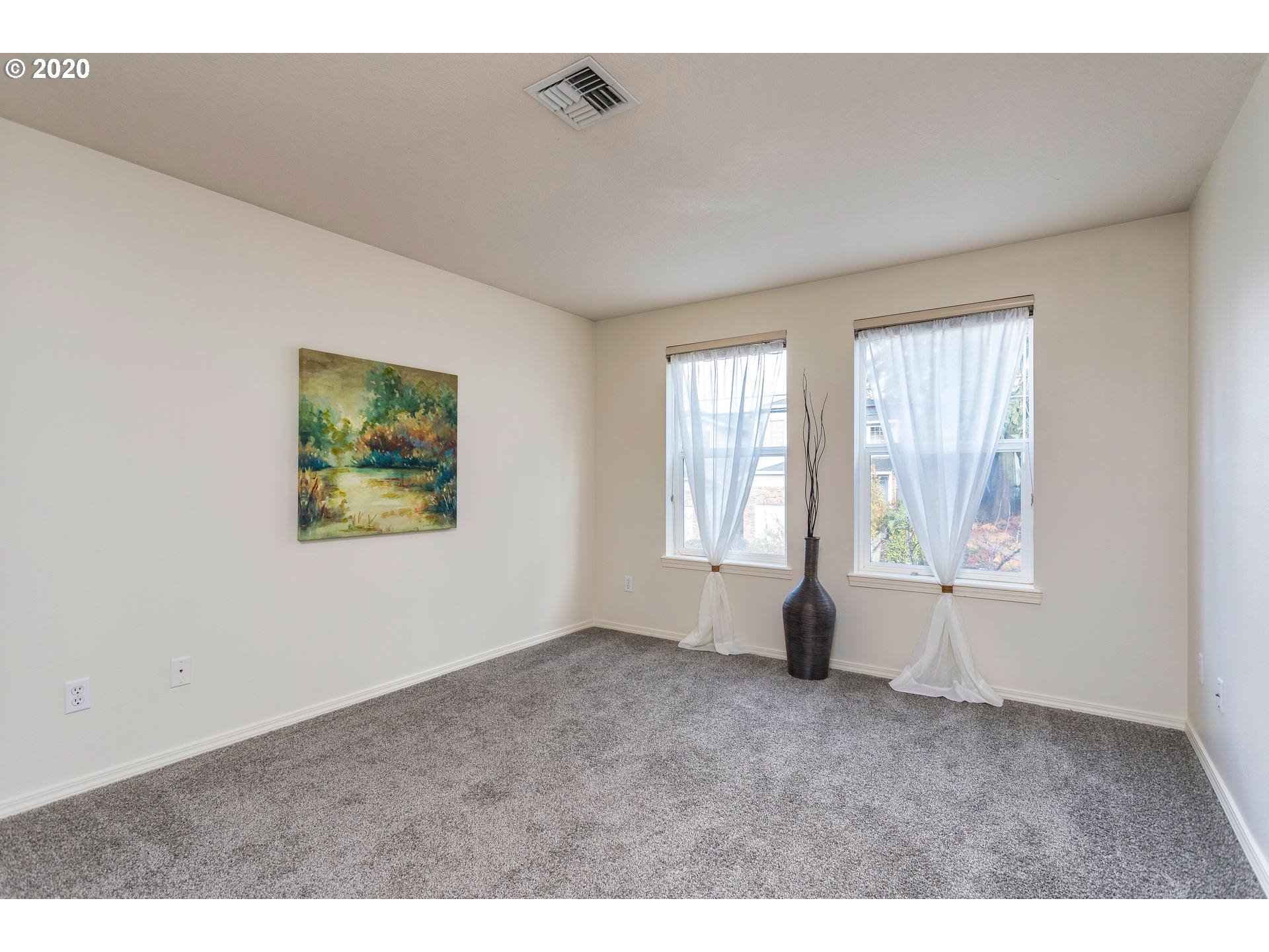 3804 Southwest Troy Street Portland, OR 97219 - Photo 14 of 21 Gallery Image 14