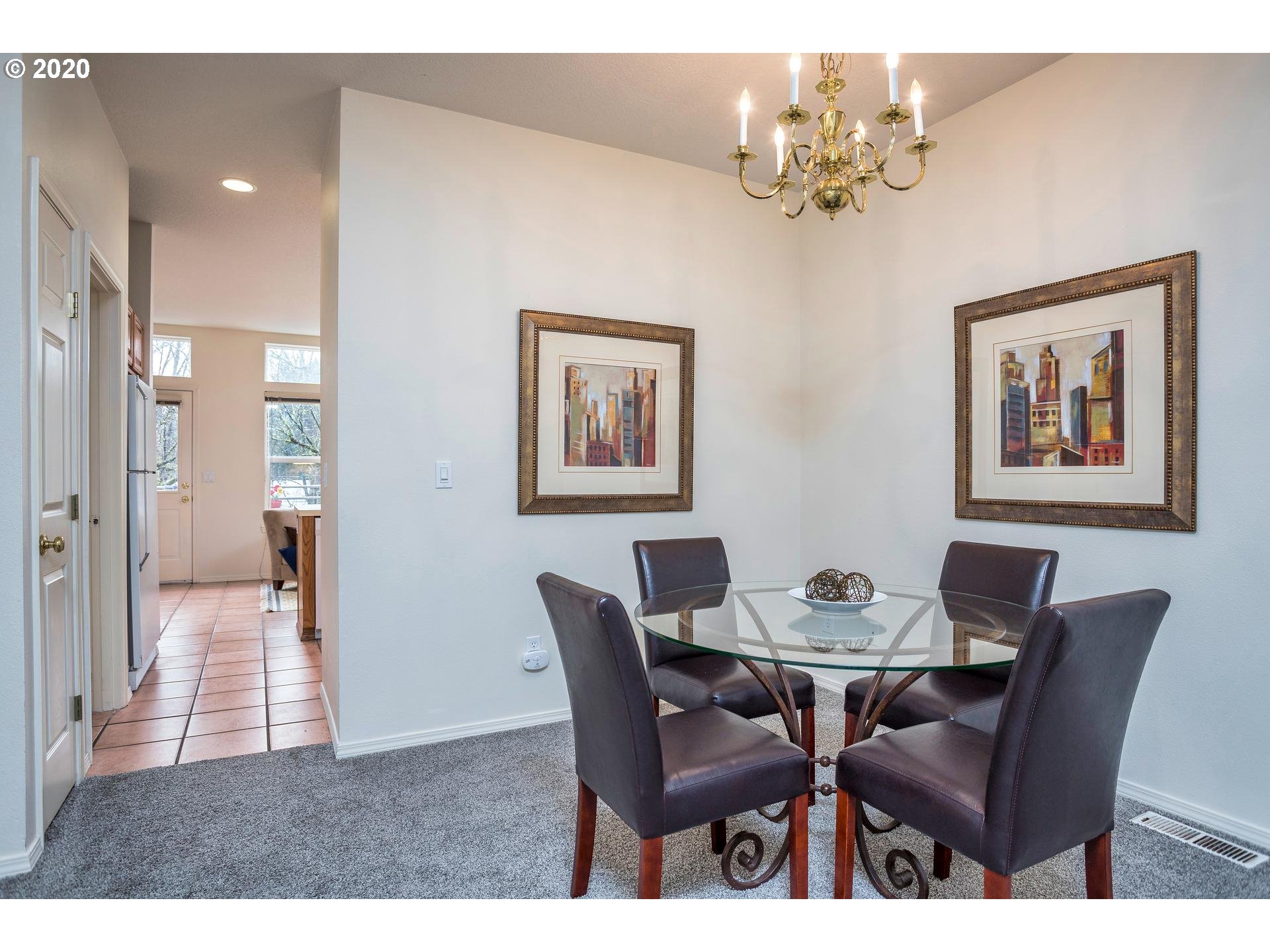 3804 Southwest Troy Street Portland, OR 97219 - Photo 5 of 21 Gallery Image 5