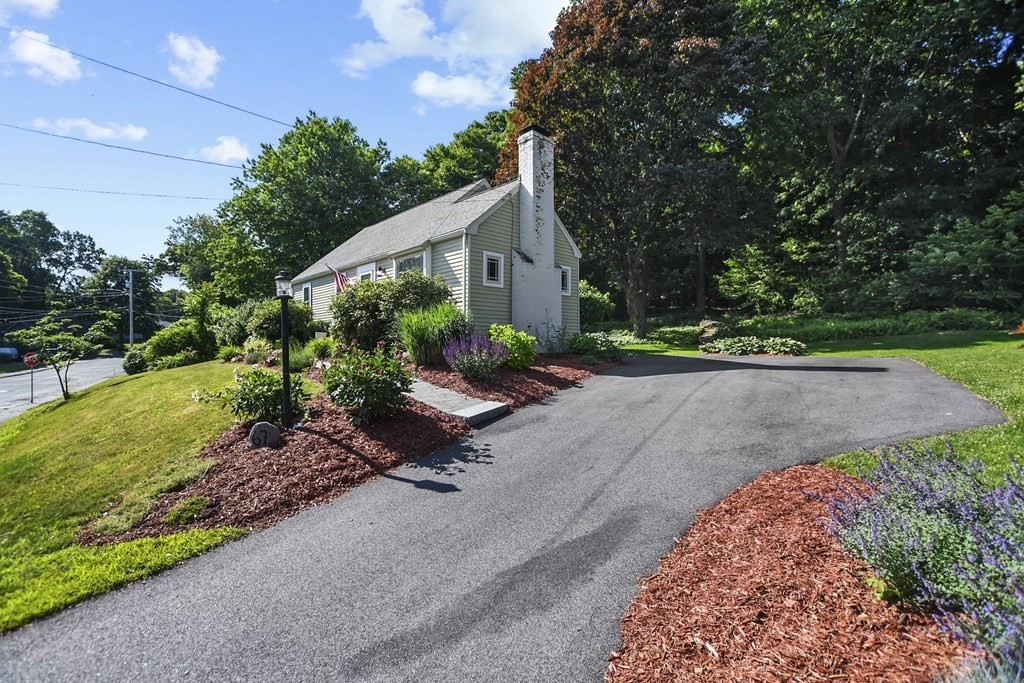 67 Old Charter Road Marlborough, MA 01752 - Photo 6 of 30 Gallery Image 6