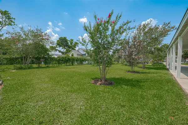 $295,000 | 220 Palmyra Street, Houston, TX 77022