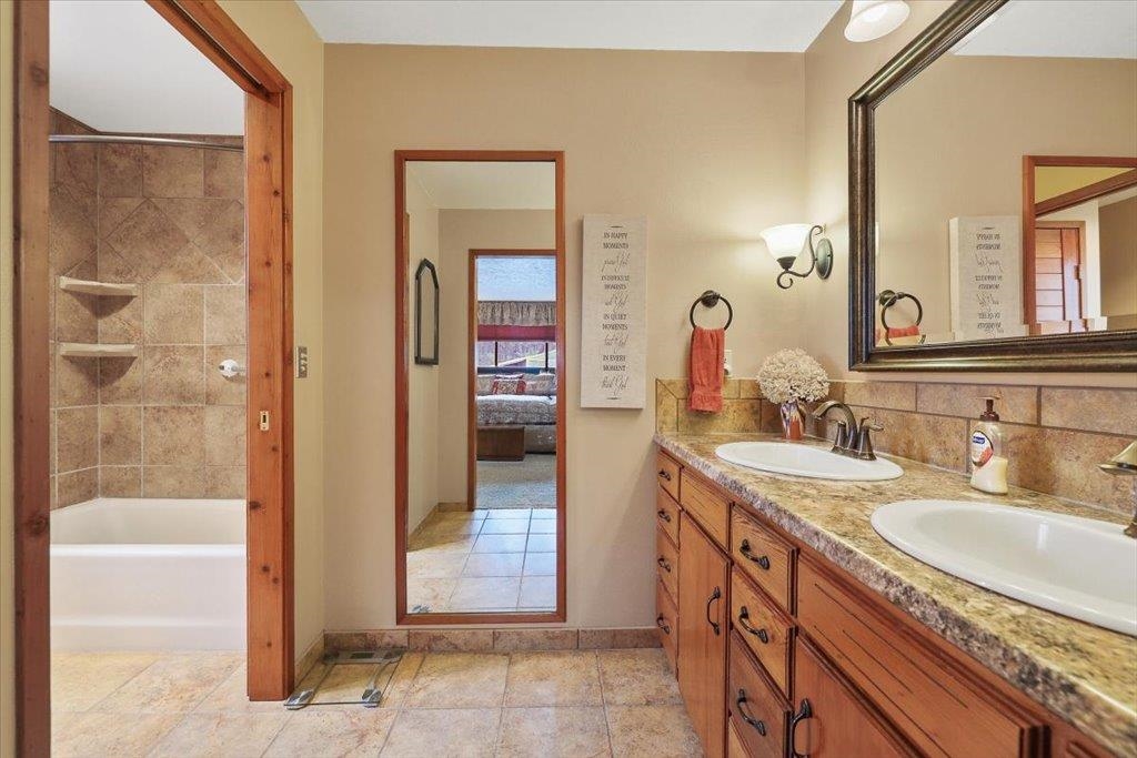 9105 South Sherman Road Spokane, WA 99224 - Photo 27 of 45