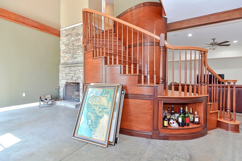 608 Reed Street Warren, MA 01092 - Photo 8 of 42