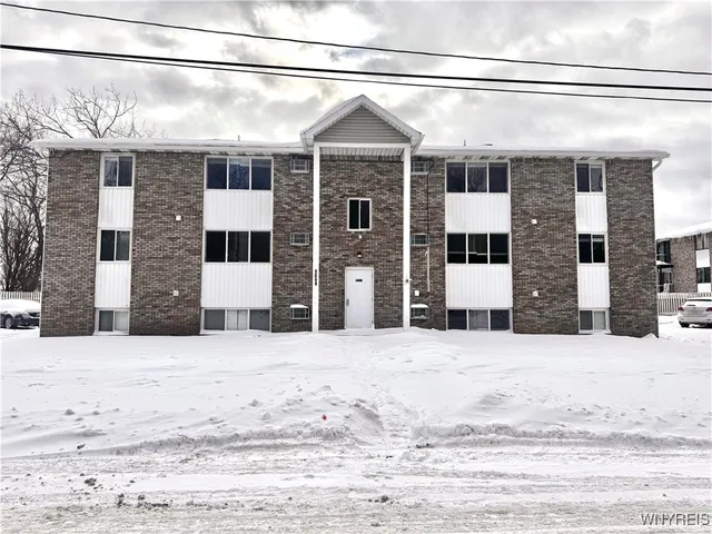 $1,200 | 9049 Zito Drive, Unit 6, Niagara Falls, NY 14304