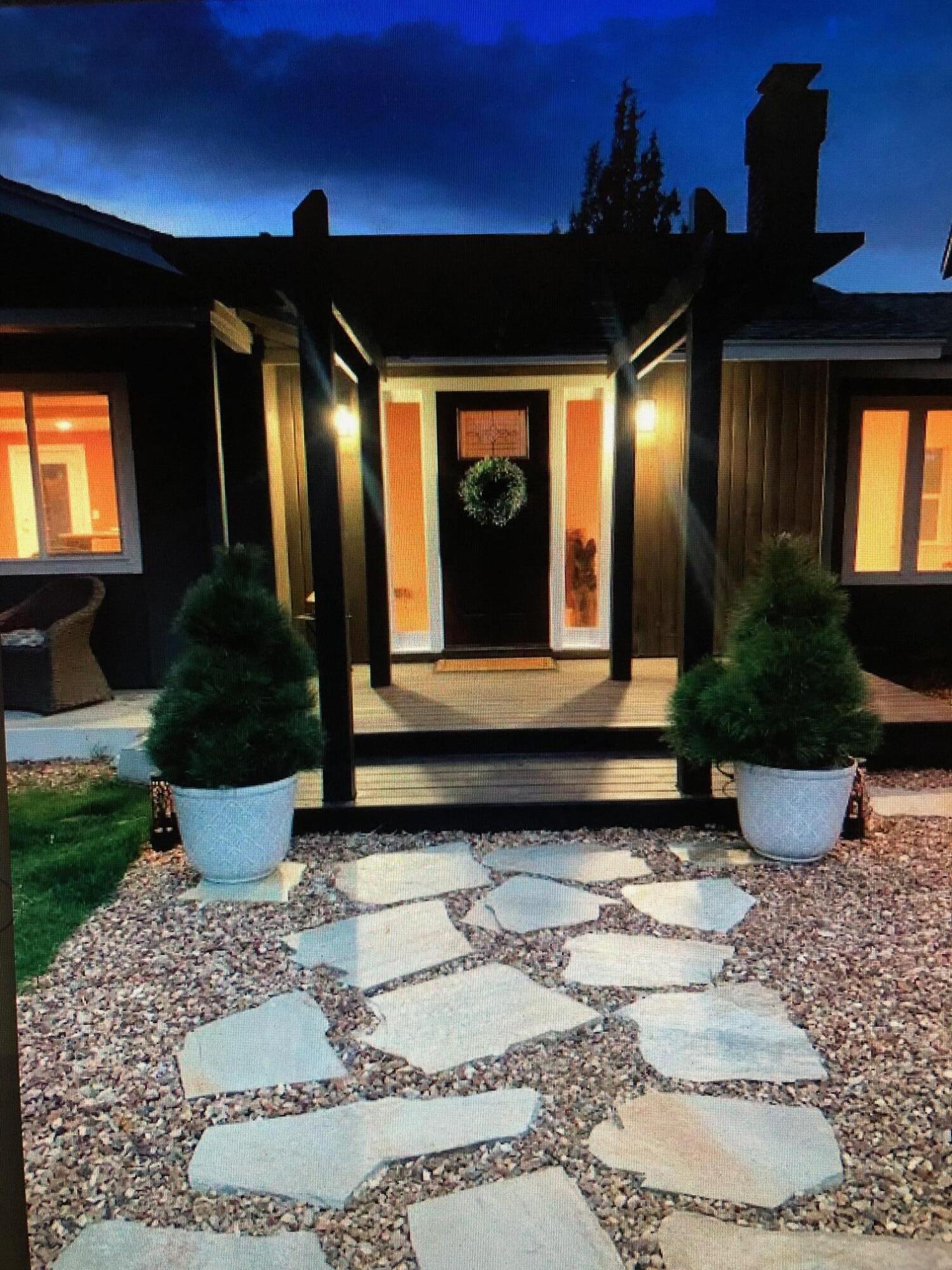 23084 McGrath Road Bend, OR 97701 - Photo 2 of 24 IMG_1500