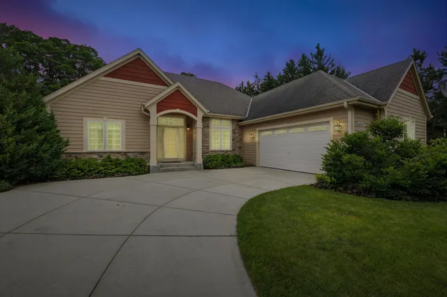 $734,000 | W238N7214 Michele Lane, Sussex, WI 53089