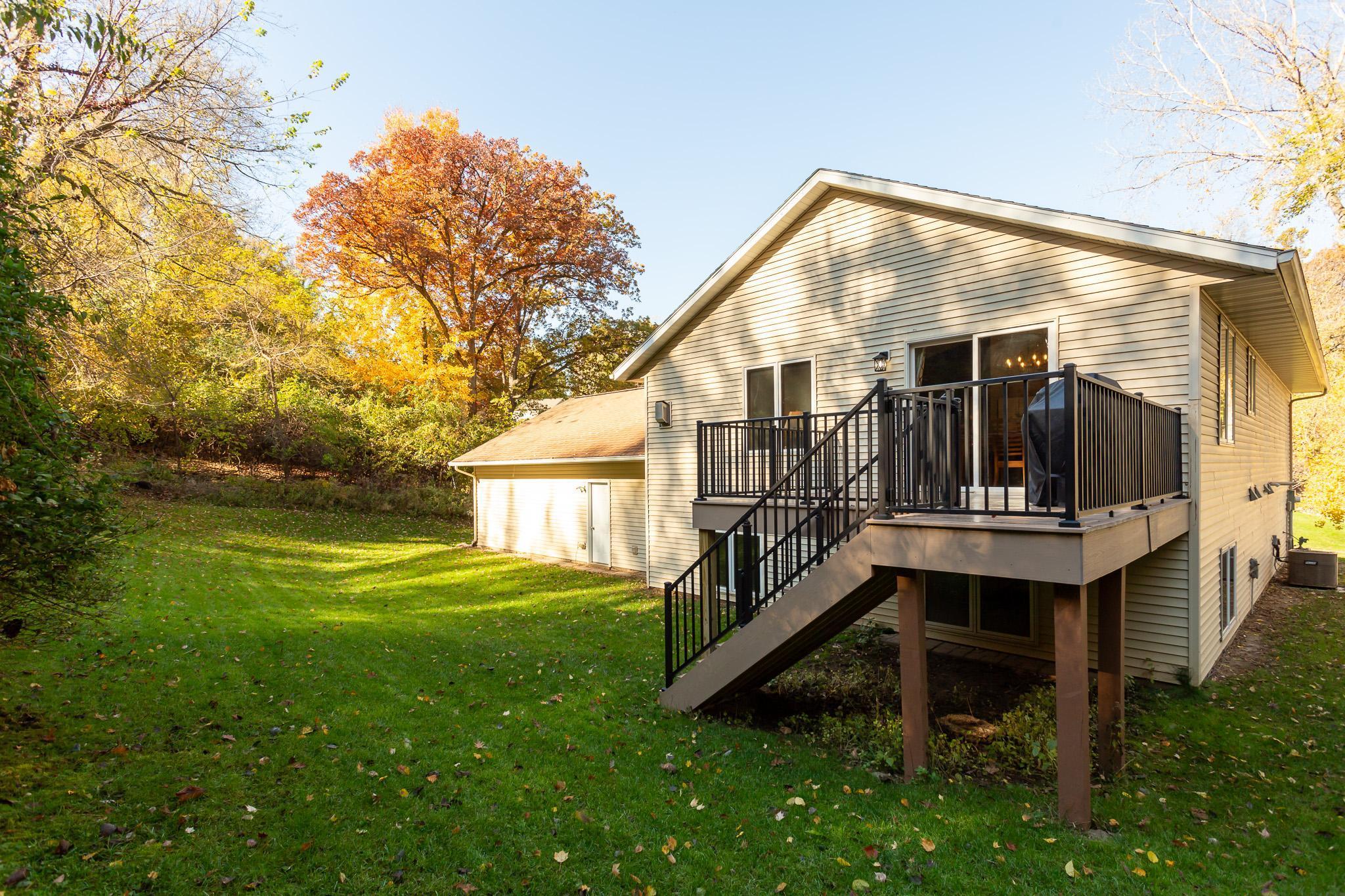 2363 Brooks Avenue Red Wing, MN 55066 - Photo 4 of 29