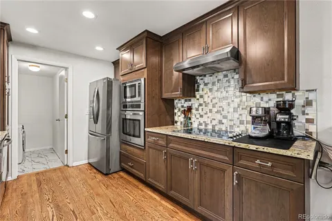 $575,000 | 2986 South Whiting Way, Denver, CO 80231