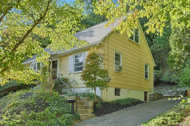 $499,000 | 61 Snowden Avenue, Ossining, NY 10562