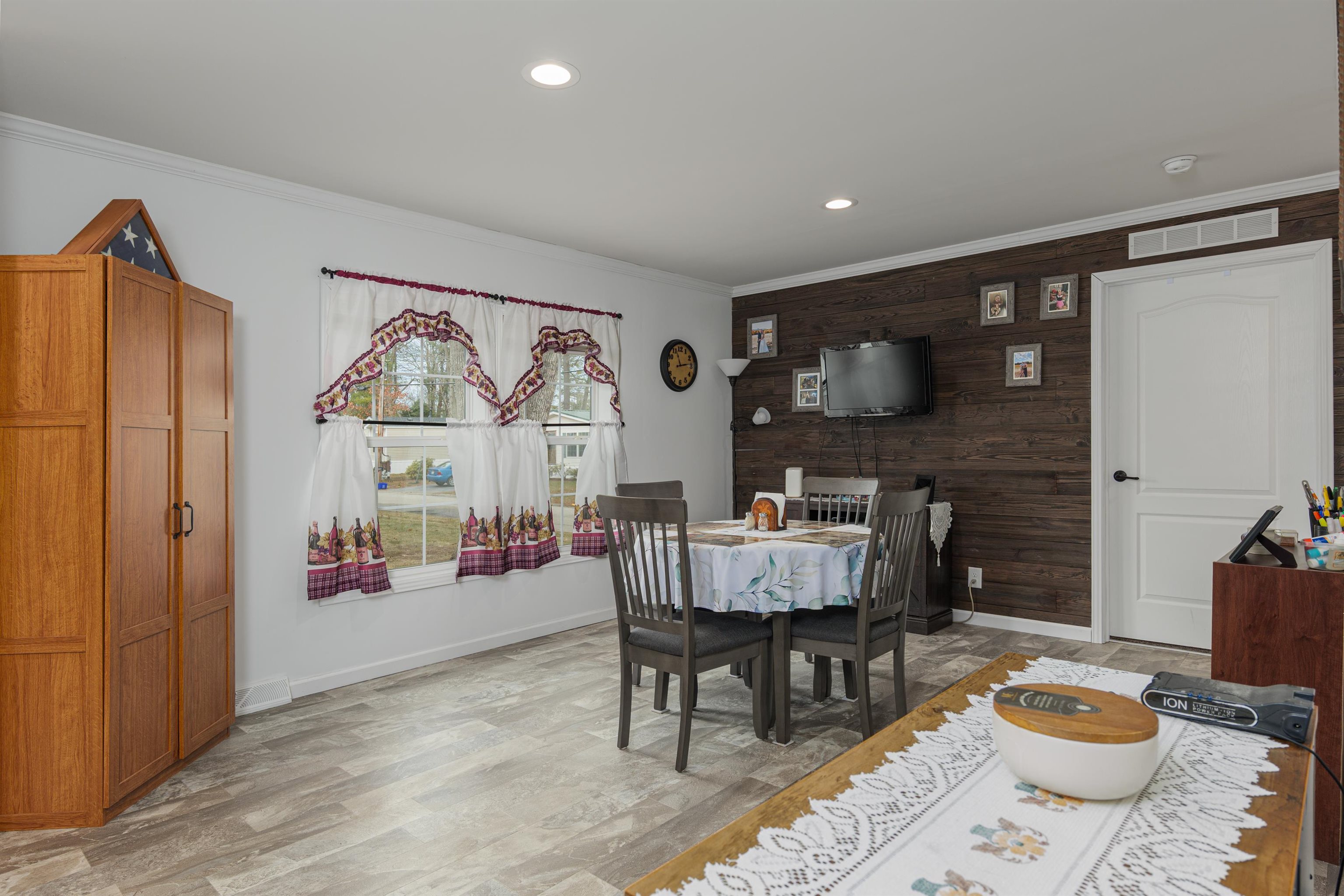 214 Robin Hood Lane Exeter, NH 03833 - Photo 14 of 26