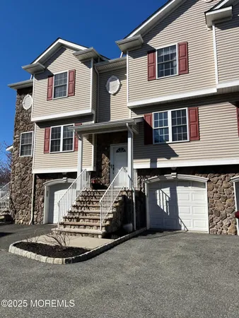 $3,500 | 264 Midland Avenue, Unit 32, Saddle Brook, NJ 07663