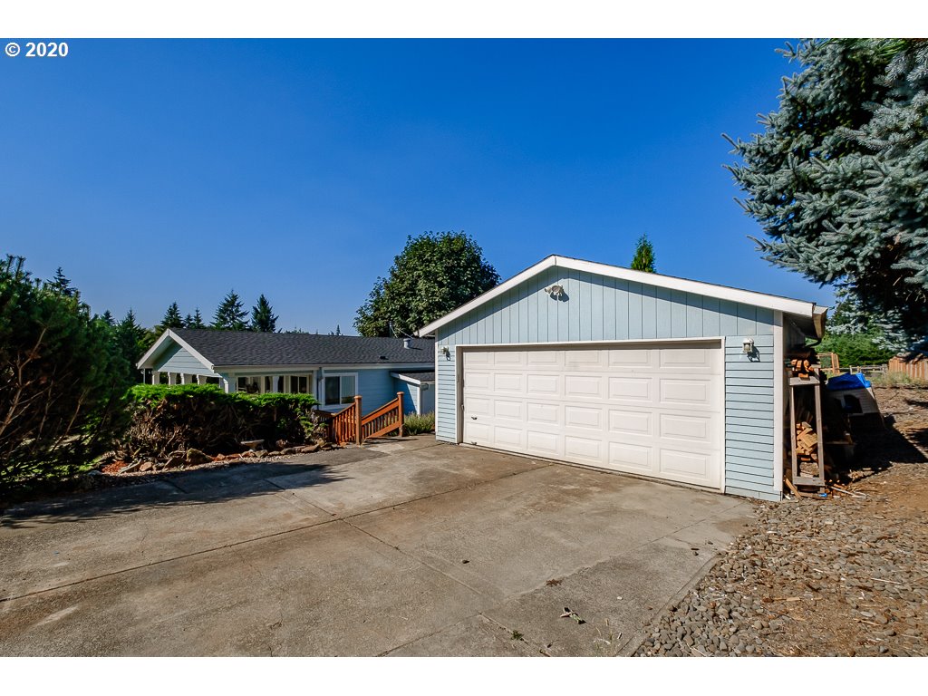 34148 Southeast Jarl Road Boring, OR 97009 - Photo 7 of 32 a view of outdoor space and yard
