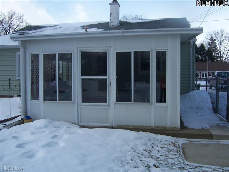 1885 Sandgate Road Madison, OH 44057 - Photo 4 of 15 13x12 Enclosed Porch