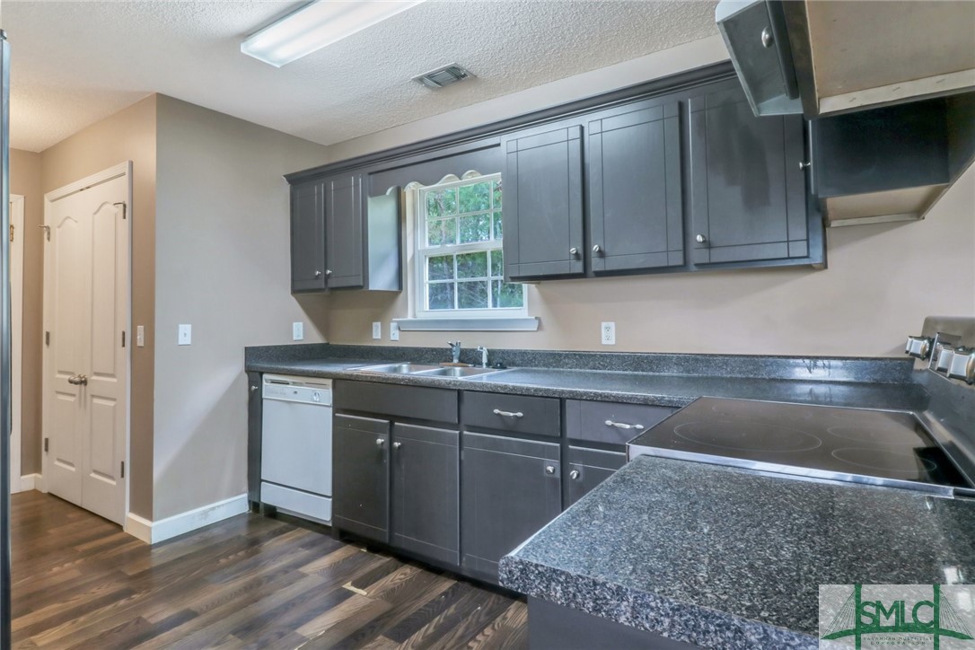 114 Becca Drive Springfield, GA 31329 - Photo 14 of 30