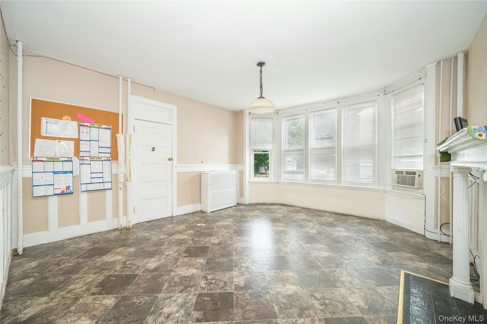 32 Ridgeview Avenue White Plains, NY 10606 - Photo 7 of 23 Dining Room w/ Fireplace
