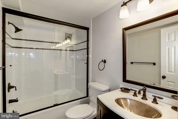 $2,650 | 2022 N Street Northwest, Unit B, Washington, DC 20036