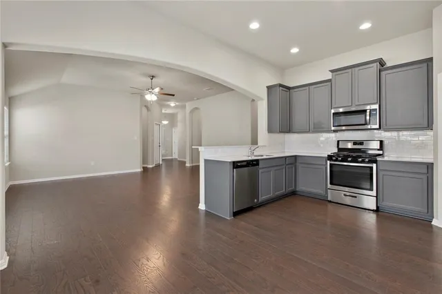 $2,200 | 1101 Goldilocks Lane, Manchaca, TX 78652