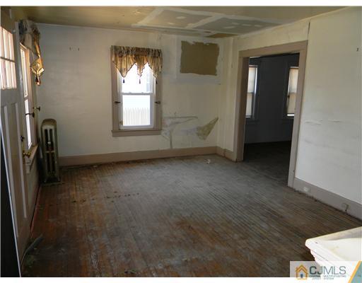 512 Parkside Road Plainfield, NJ 07060 - Photo 5 of 14 Gallery Image 5