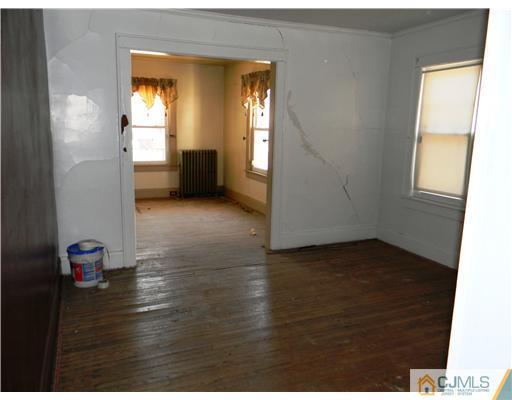 512 Parkside Road Plainfield, NJ 07060 - Photo 7 of 14 Gallery Image 7