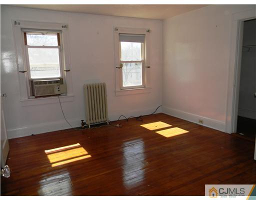 512 Parkside Road Plainfield, NJ 07060 - Photo 10 of 14 Gallery Image 10