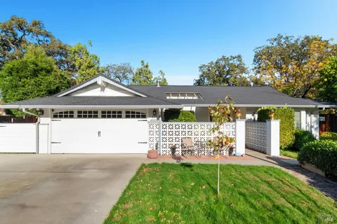 $929,000 | 477 Meadowview Court, Vacaville, CA 95688