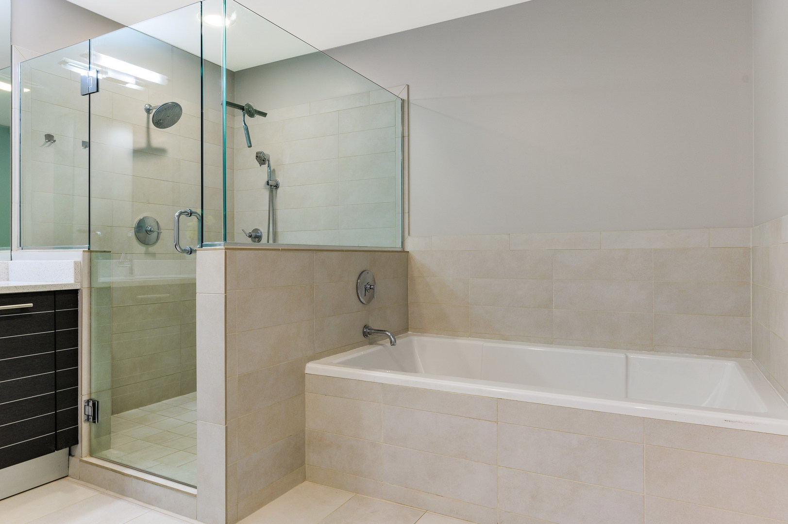 110 West Superior Street, Unit 2003 Chicago, IL 60654 - Photo 21 of 38