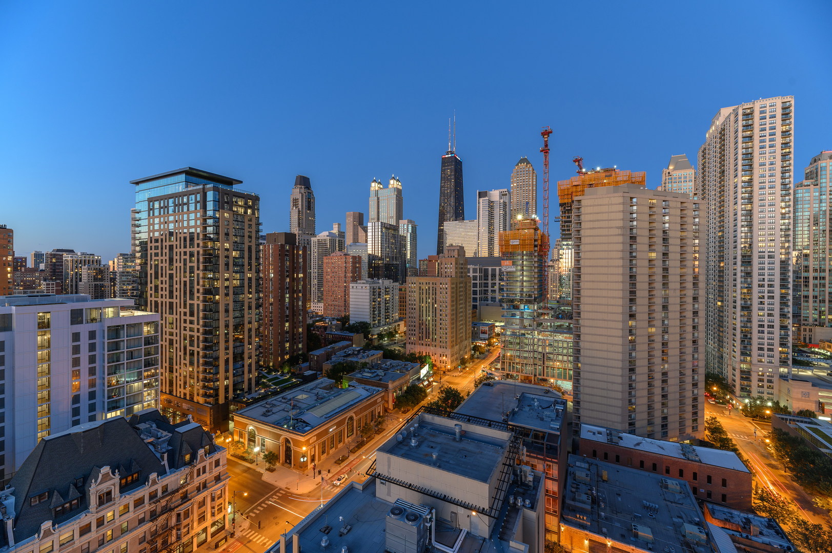 110 West Superior Street, Unit 2003 Chicago, IL 60654 - Photo 31 of 38