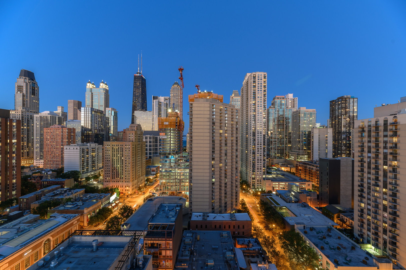 110 West Superior Street, Unit 2003 Chicago, IL 60654 - Photo 33 of 38