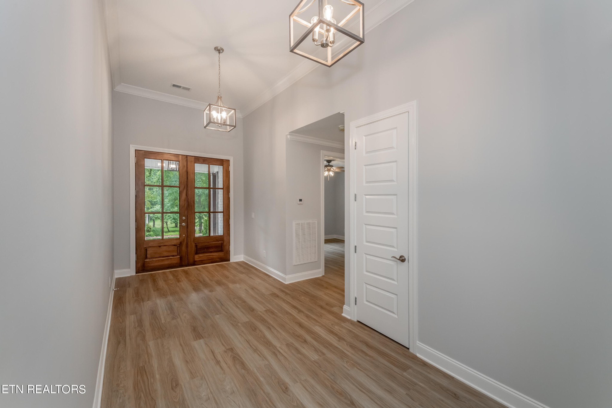 124 Inata Circle Loudon, TN 37774 - Photo 4 of 41 Gallery Image 4
