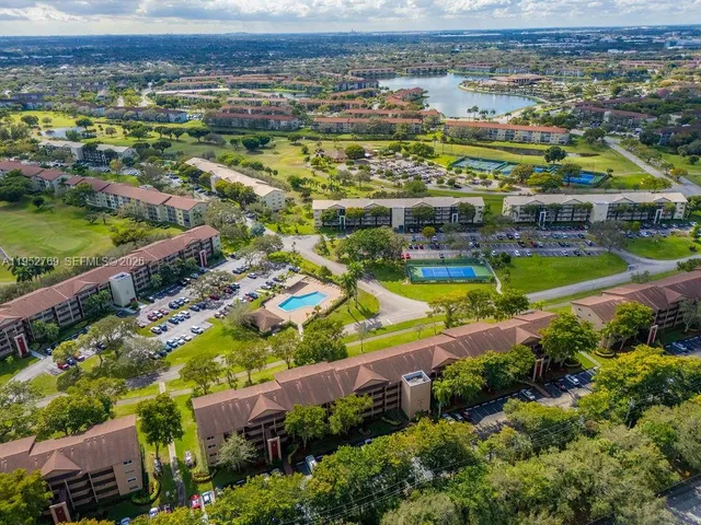 $230,000 | 12850 Southwest 4th Court, Unit 306I, Pembroke Pines, FL 33027